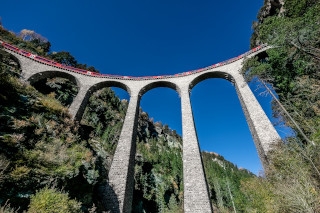 Wandertag Graubünden: Bahntastisches in der Landwasserwelt