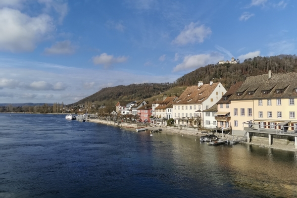 Zur Burg Hohenklingen bei Stein am Rhein