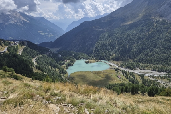 Sur le col de la Bernina via Alp Grüm