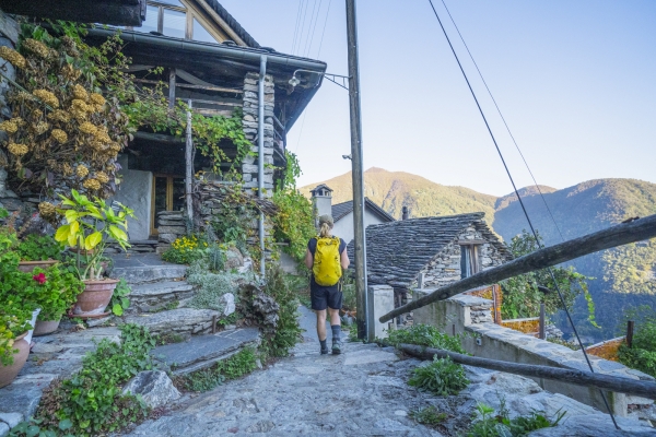 Randonnée panoramique au-dessus de Locarno