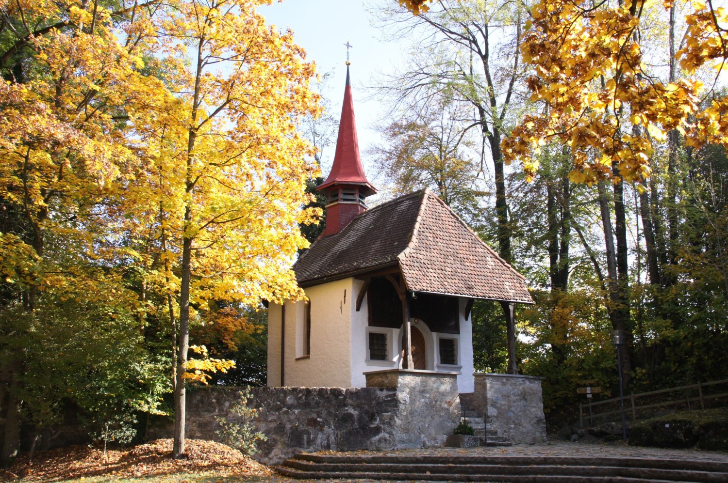 La chapelle en octobre.