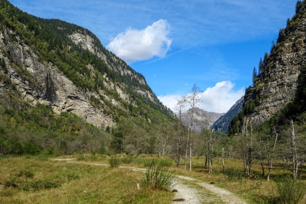 Le long de la Calancasca dans le Parco Val Calanca