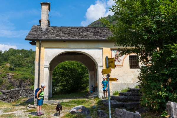 Kastanien, Steintreppen und Rustici