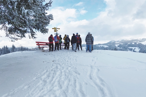 Schneeschuhtour auf der Sonnenterasse im Hemberg