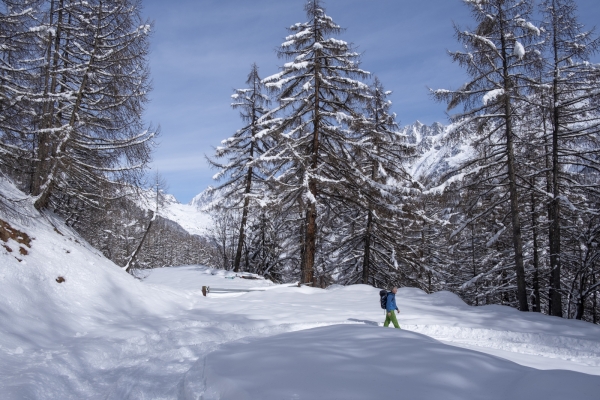 Magie de l’hiver dans le Lötschental