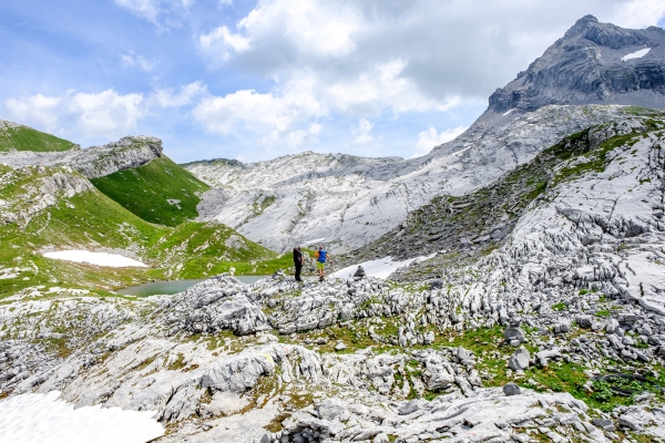 Durch den Karst hinauf zum Fikenloch