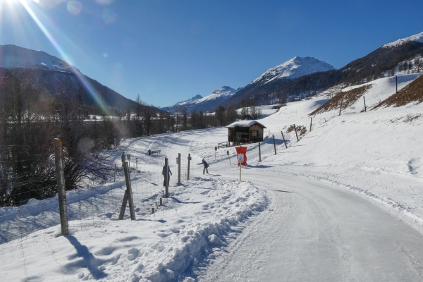 Sentier glacé en Engadine