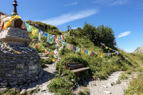 Randonnée panoramique surplombant Fribourg et Vaud