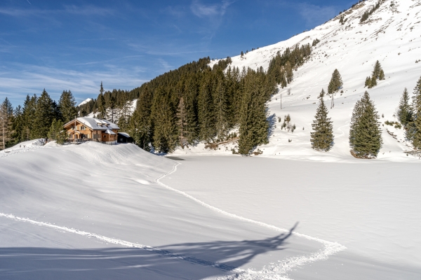 Bain de soleil devant l’ombre des Diablerets