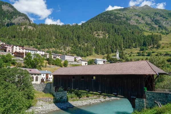 Von Dorf zu Dorf im Unterengadin