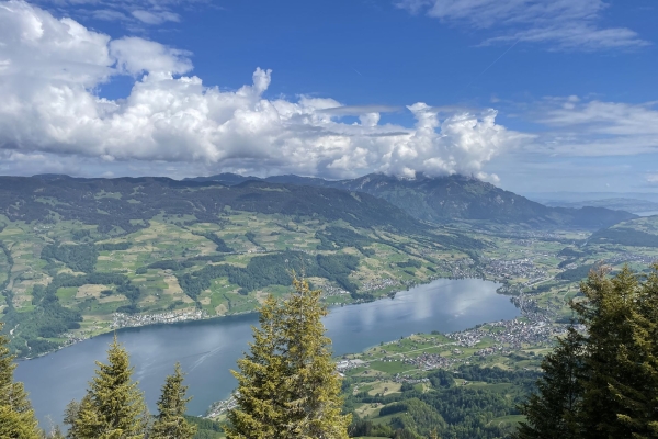 In zwei Tagen vom Brünig zum Mittelpunkt der Schweiz und an den Sarnersee