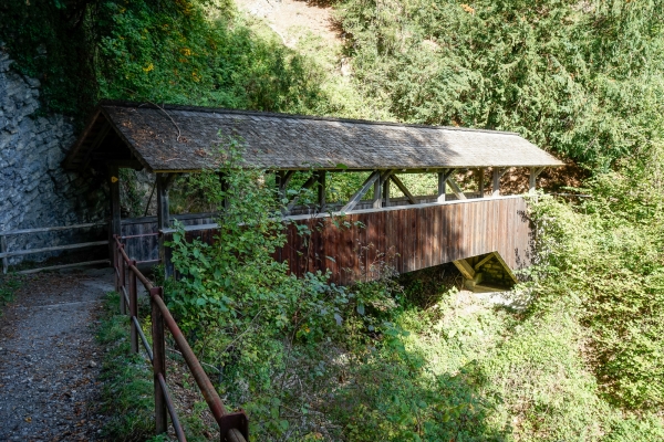 Pilgern am milden Thunerseeufer