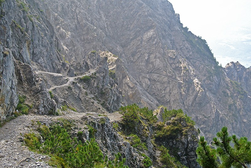 Im Fürstensteig taucht der Wanderer in eine ruhige Welt ein. Bilder: Rémy Kappeler