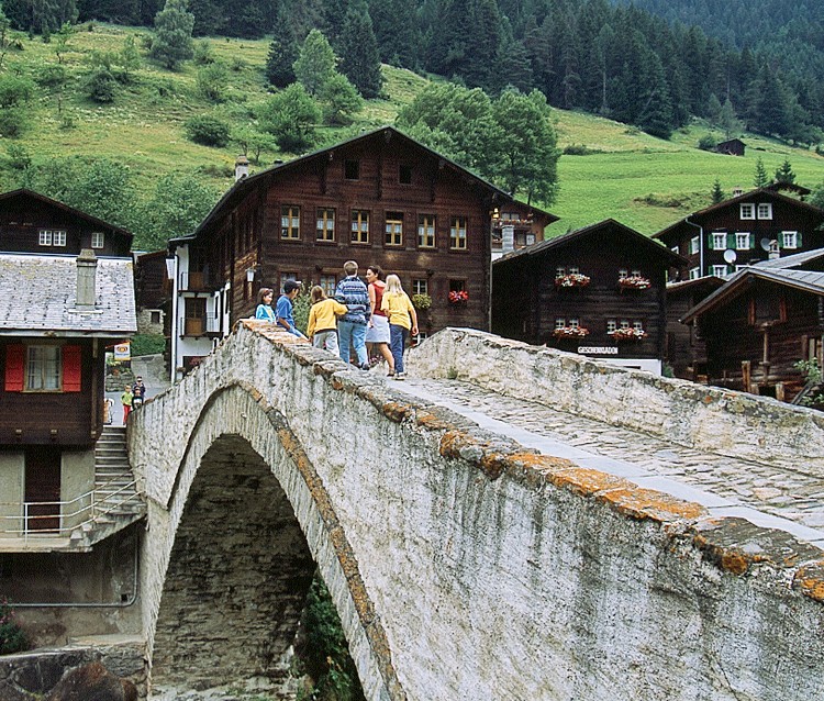 Manibode, Binntal