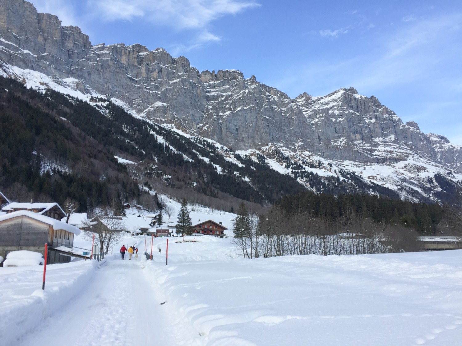 Randonnée hivernale au pied des Dolomites de Gadmen.
Photos: Rémy Kappeler