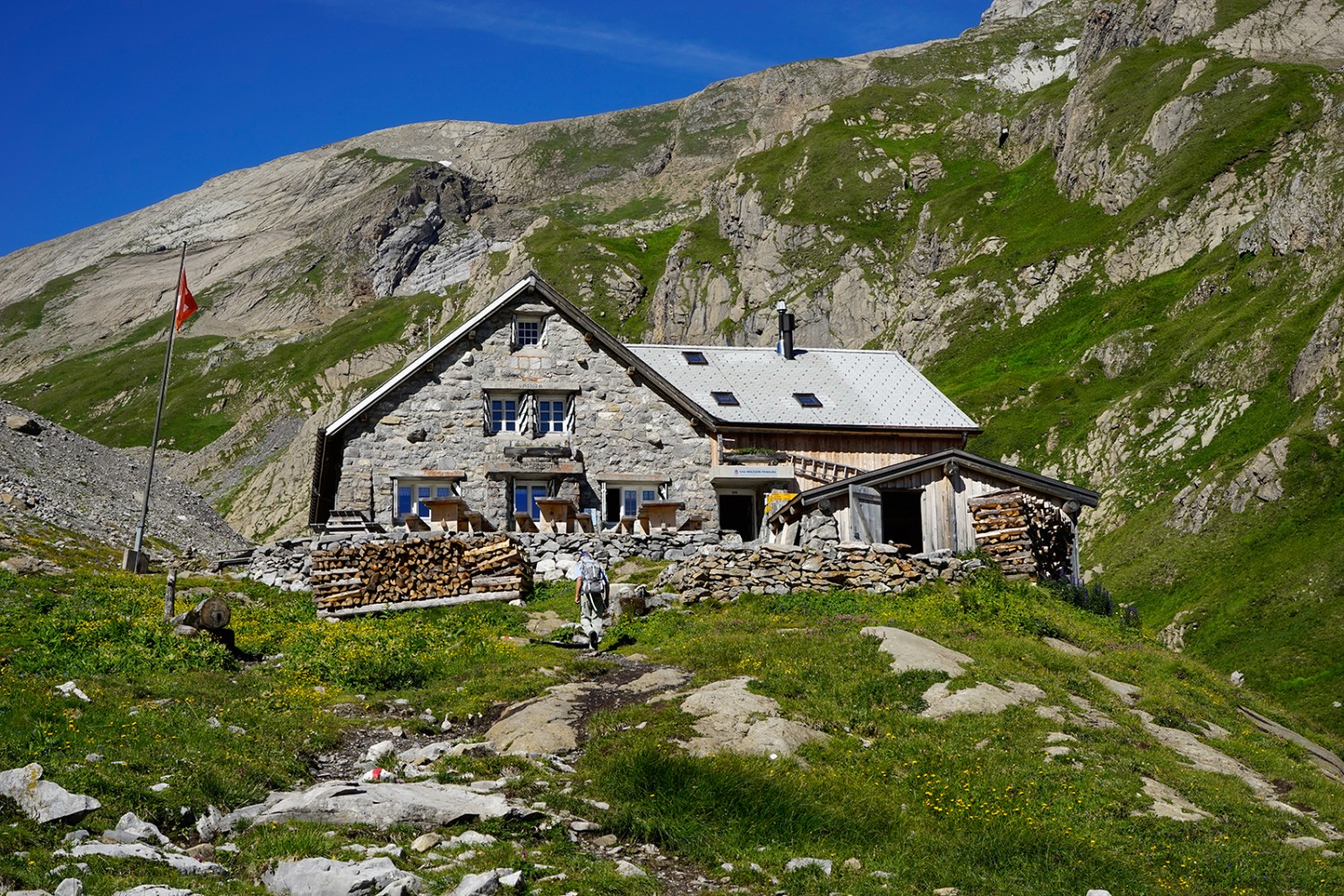 Le refuge du Wildhorn, un lieu où il fait bon s’attarder ou même passer la nuit. Photo: Fredy Joss