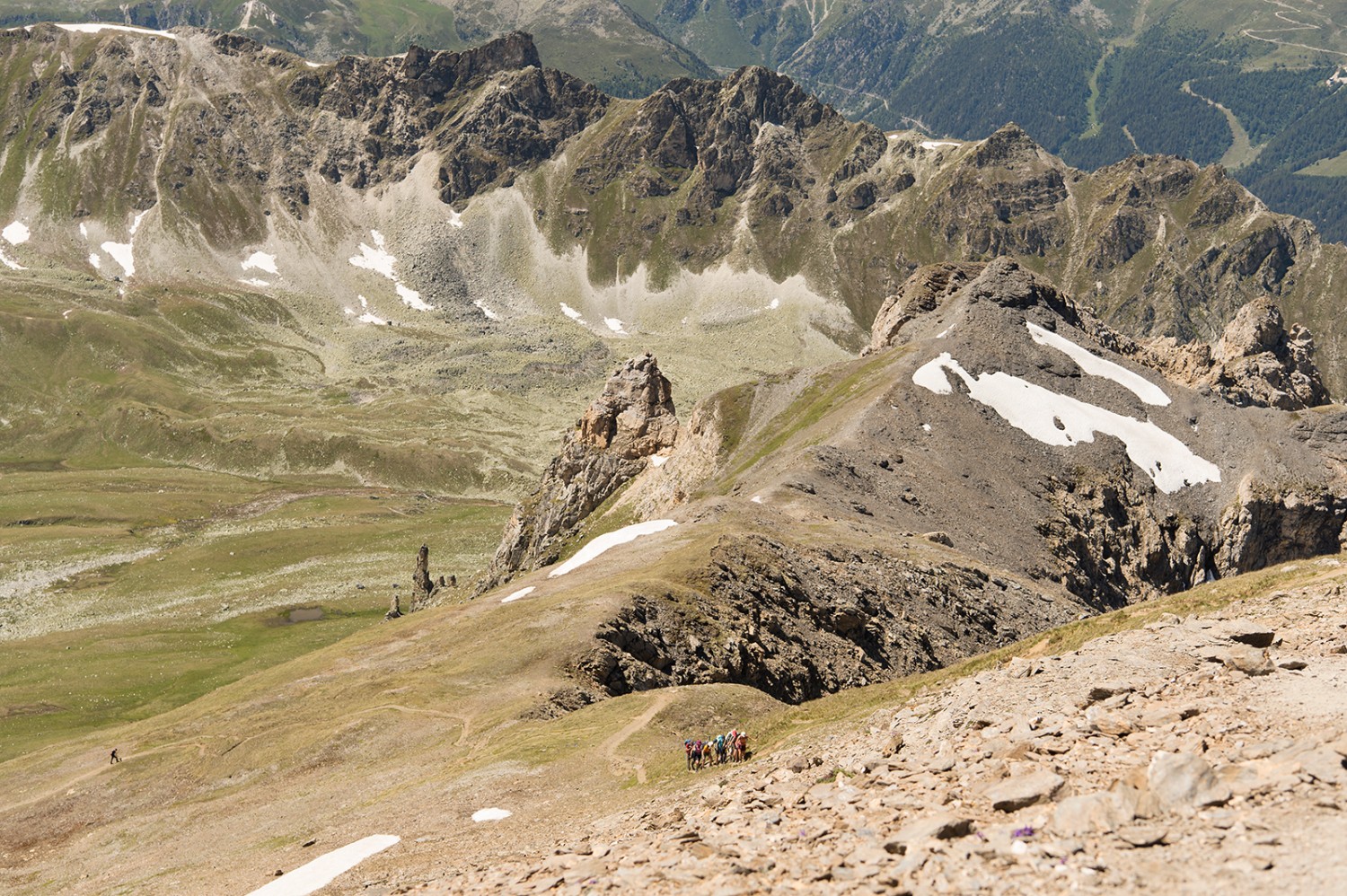 Au sommet du Toûno, la respiration devient plus difficile mais l’esprit est plus clair.