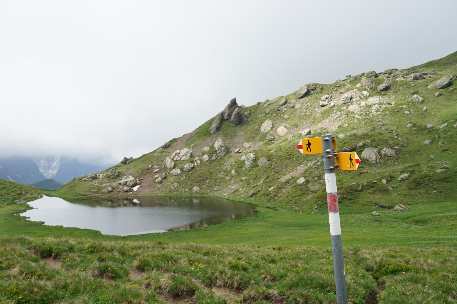 Il vaut la peine de faire halte au bord du lac Hornseewli. Photo: Reto Wissmann