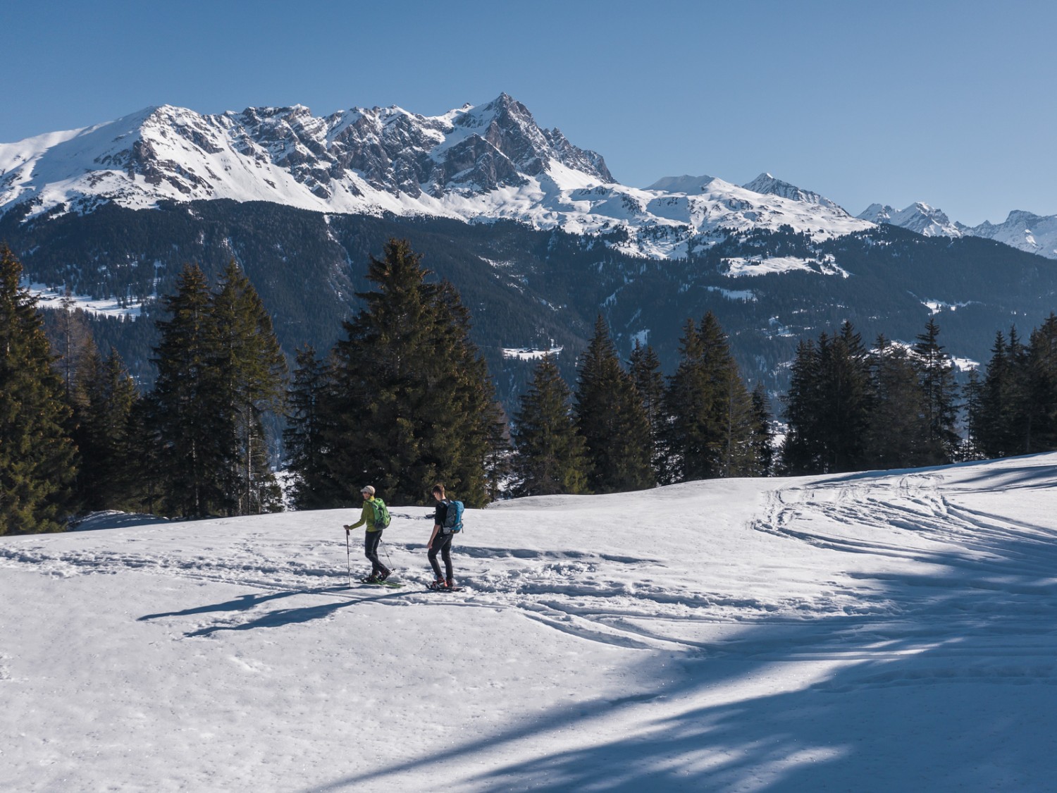 Der Piz Mitgel ist fast immer sichtbar. Bild: Jon Guler